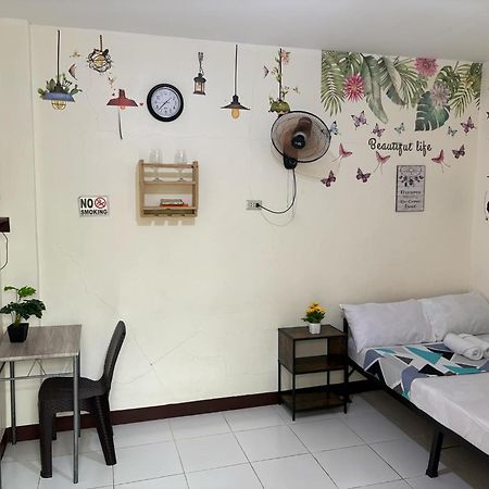 Airport Villamor Transient Rooms Manila Eksteriør bilde